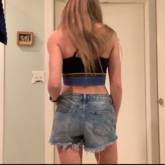 Forever 21 Acid Wash Denim High-Waisted Shorts - Picture 4 of 4